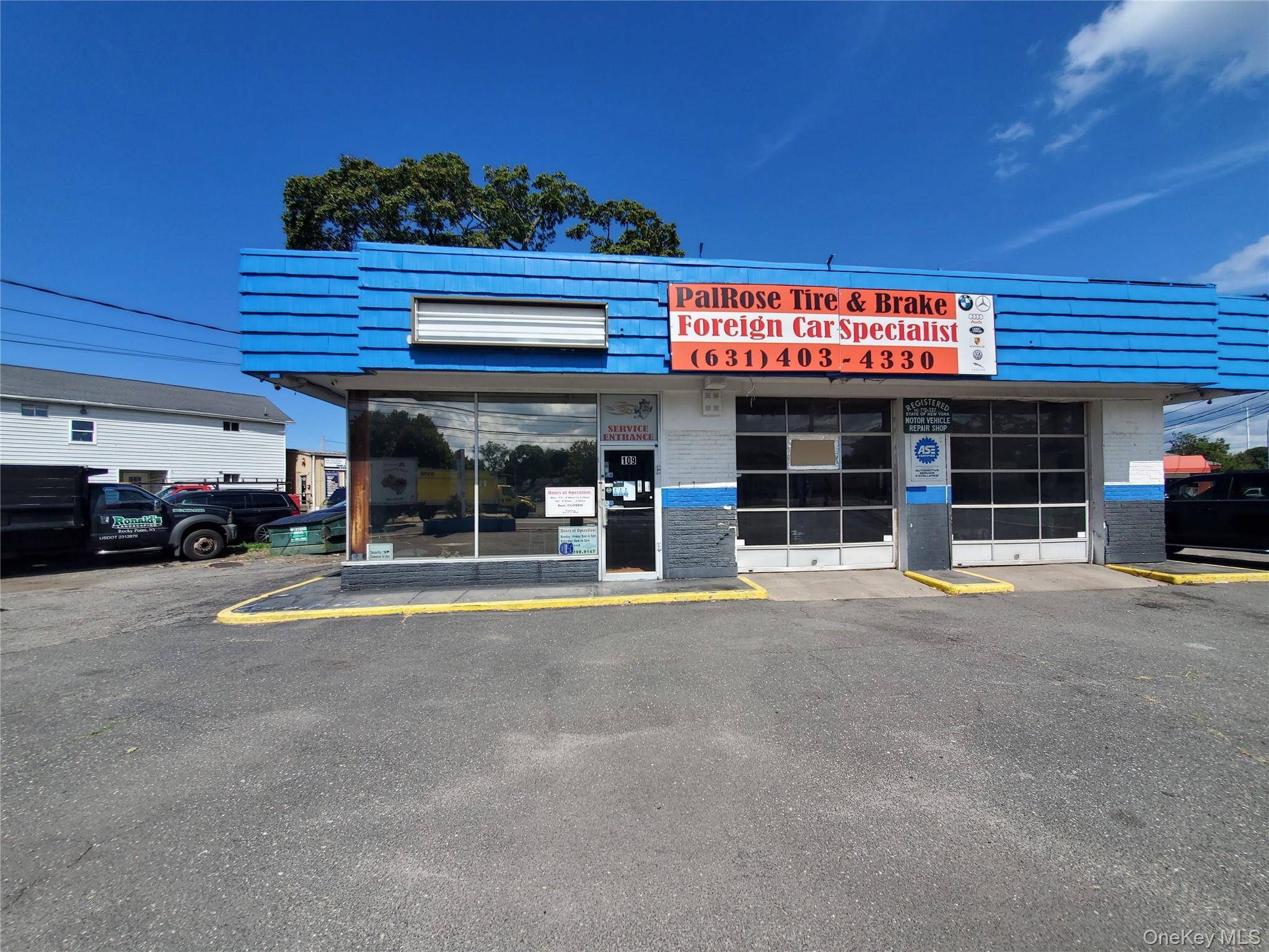 Auto repair shop located on corner a lot with high visibility.
