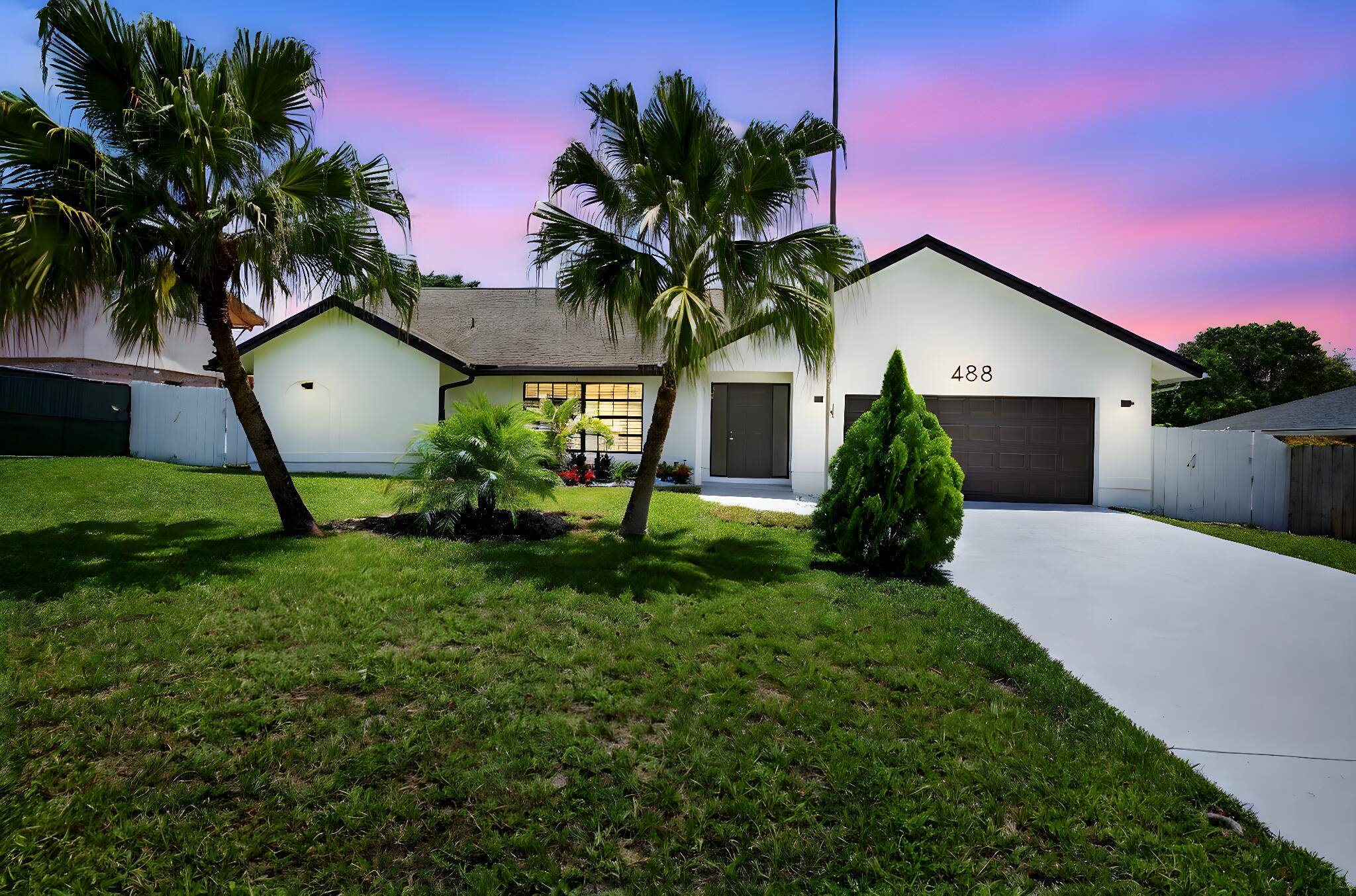 Beautiful single family pool home East Boca !