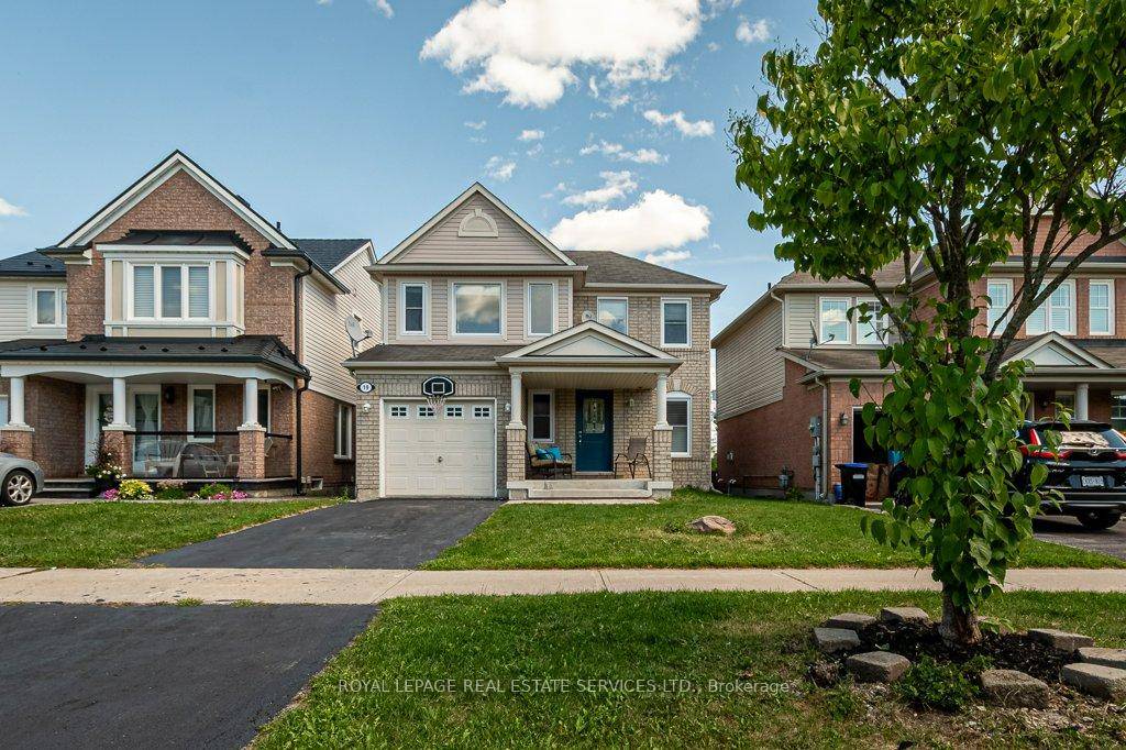 Welcome to 19 Callander Crescent, a beautifully updated 3 bedroom, 2.