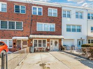 Welcome to 236 Huntington Ave A Spacious Family Home in the Heart of Throggs Neck Bring your extended family to this charming, three level brick home located in the highly ...
