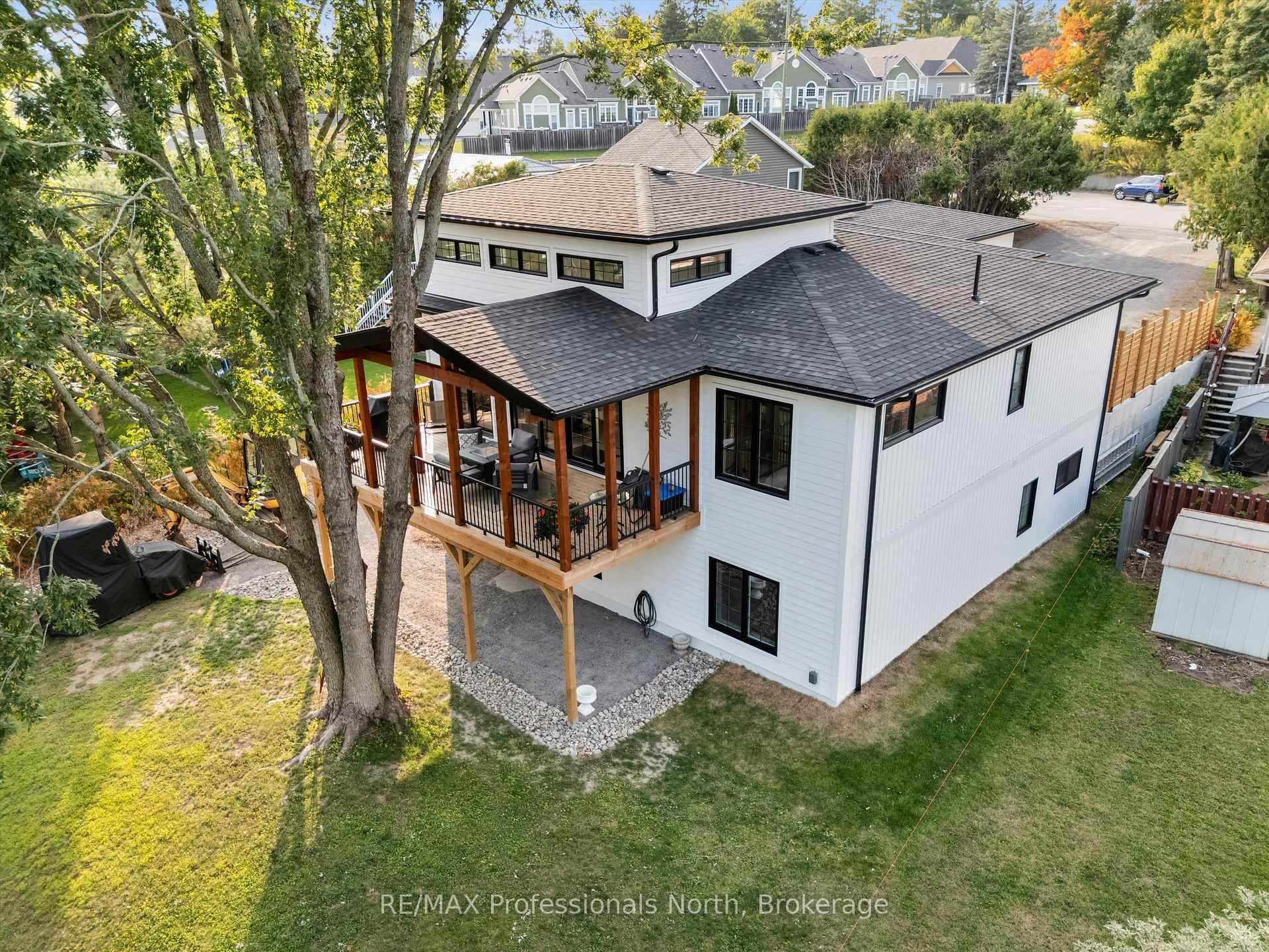 Welcome to this exceptional quality, one year old custom built residence offering luxurious living on the Muskoka River with access to Lakes Muskoka, Rosseau, Joe.