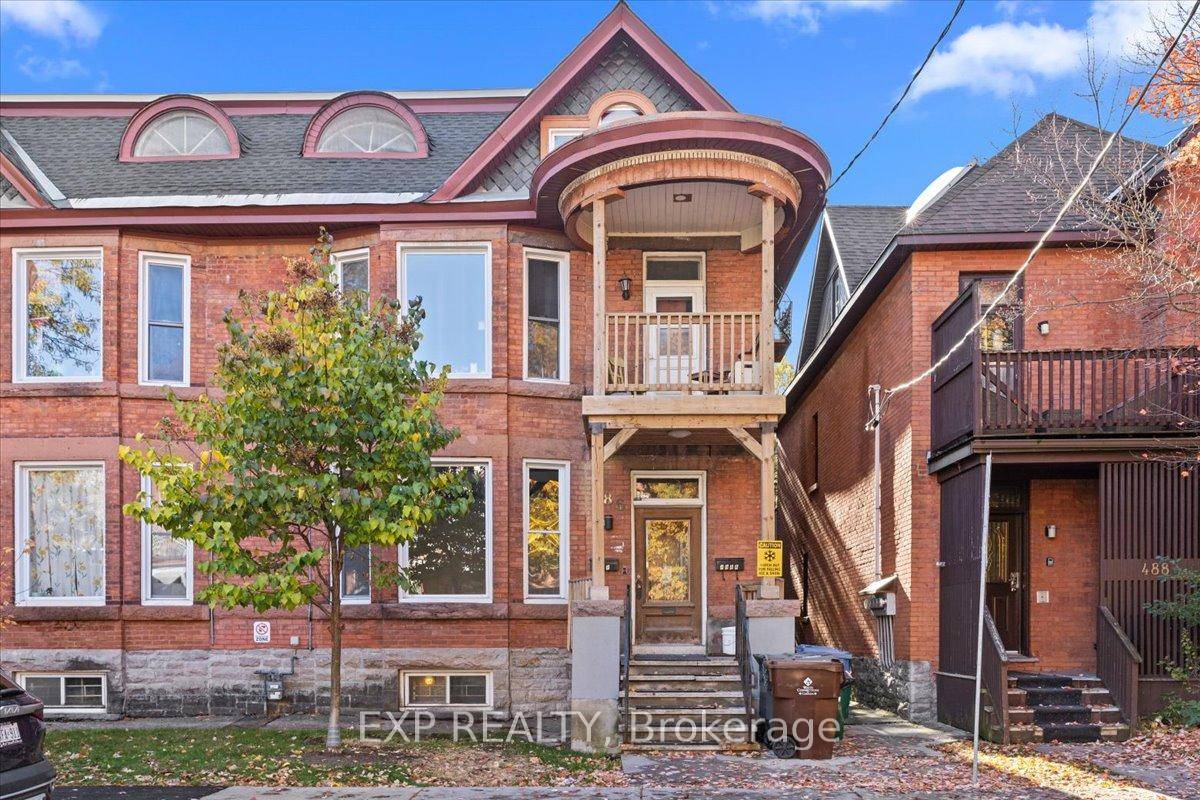 Available immediately ! Stylish downtown living with historic charm and modern comfort !