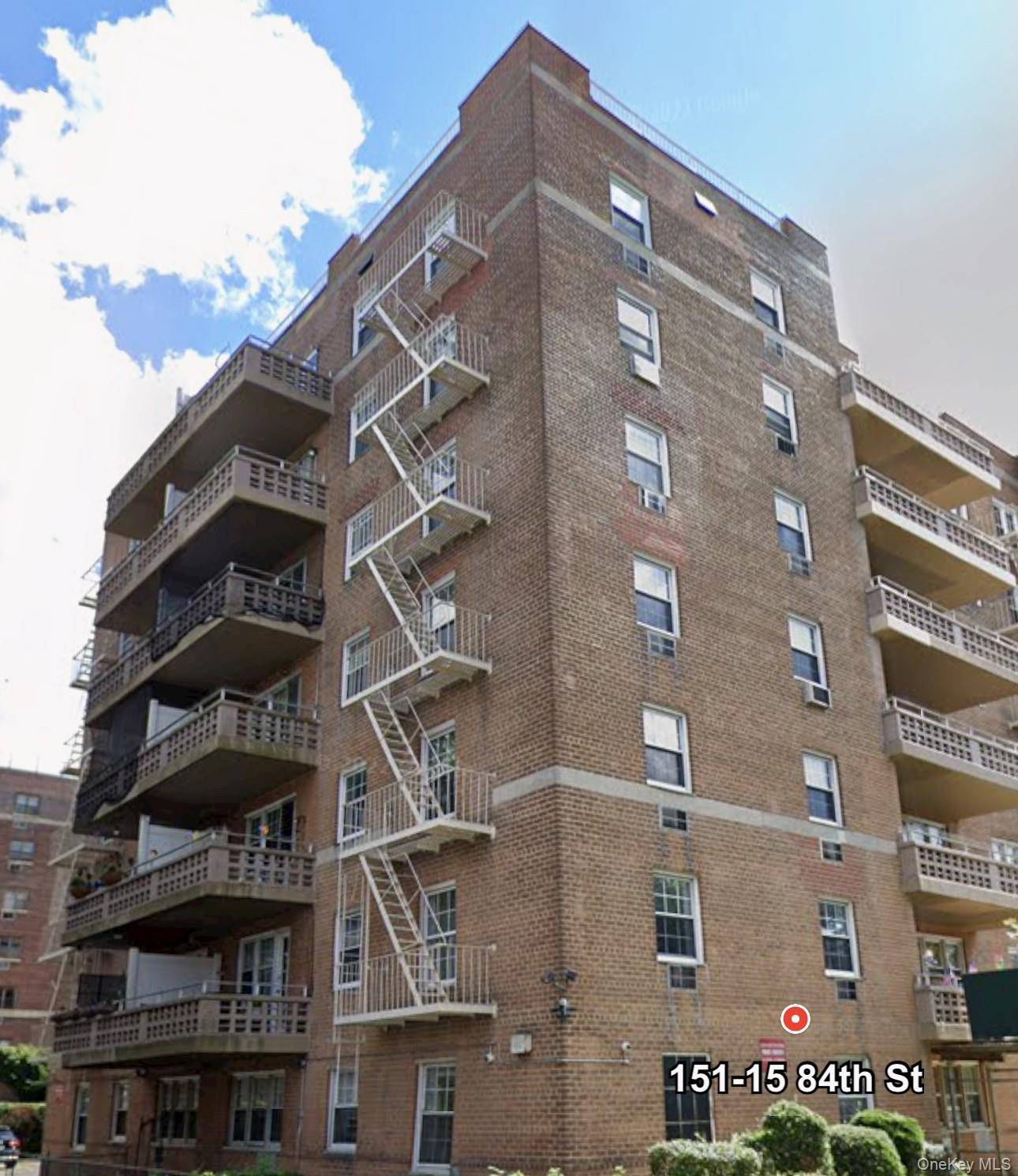 Lovely 2 Bedrooms 2 Baths Condo.