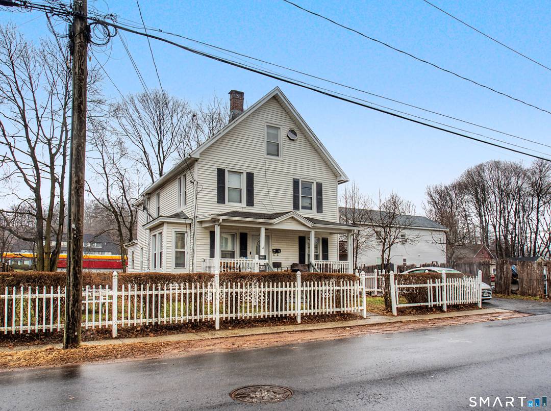 Looking for the perfect investment or a place to make home with extra income potential ?