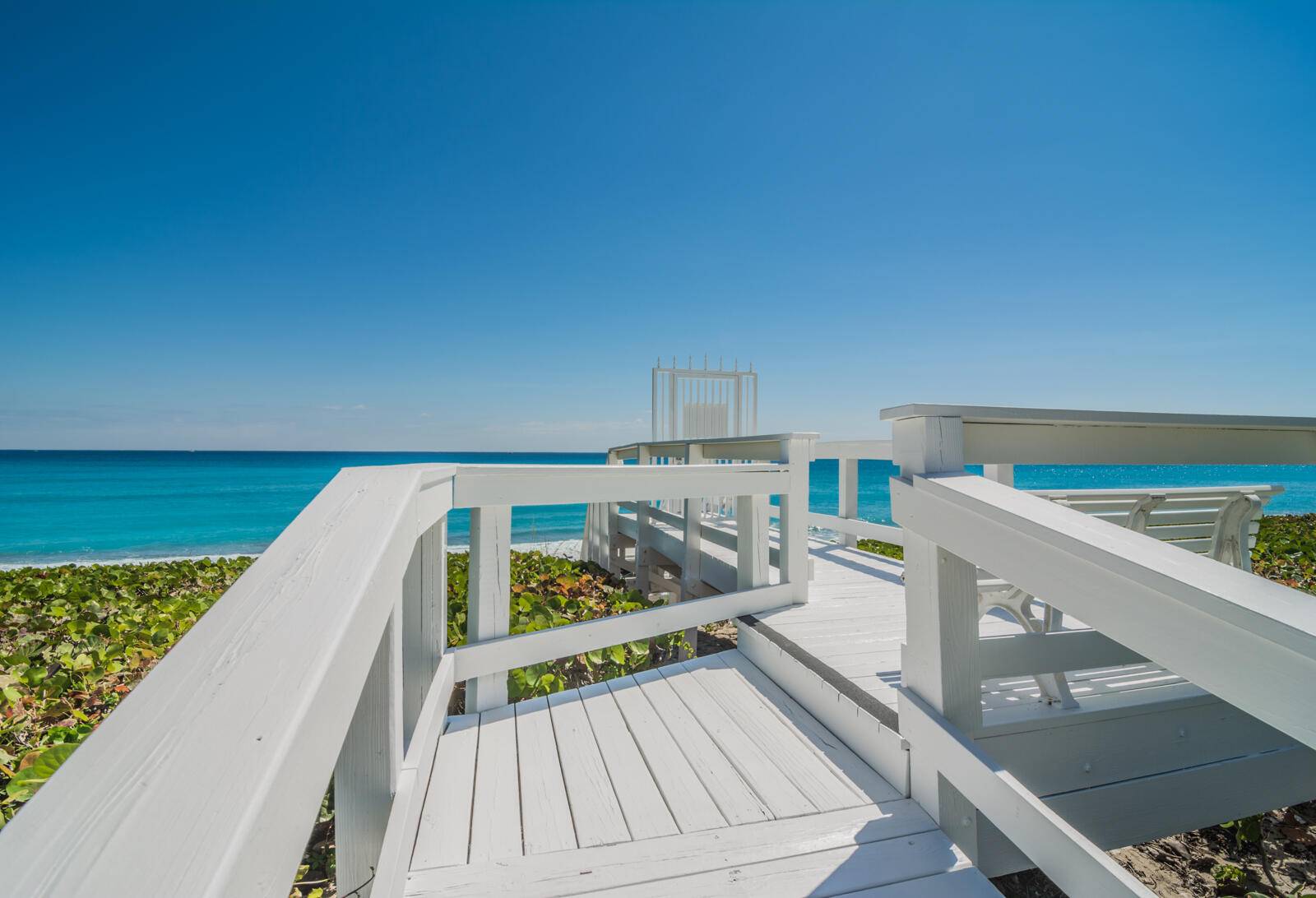 3390 S Ocean Boulevard Condo Palm Beach