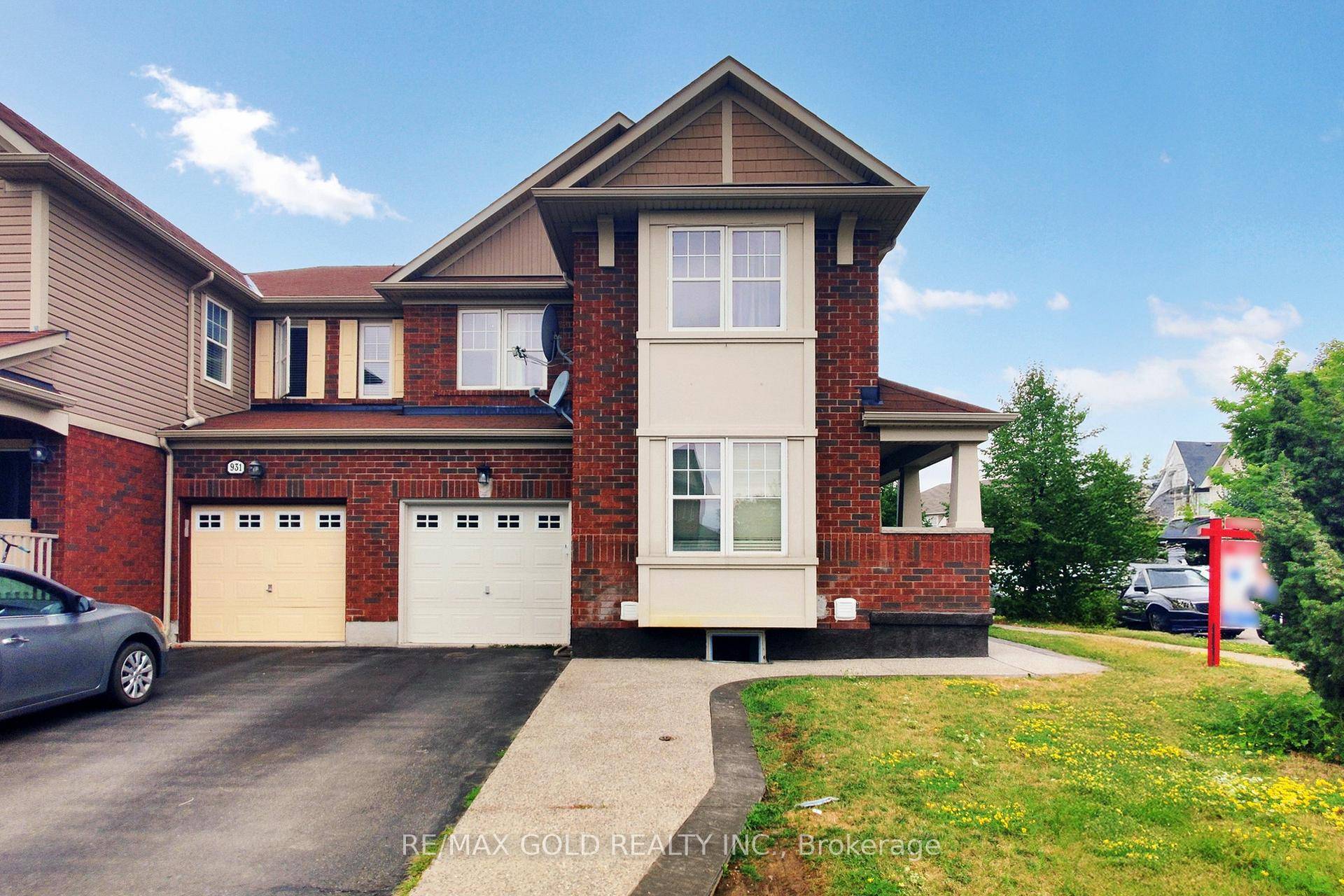 Welcome to stunning, Semi Detached Home on a Corner Lot in sought after Coates Community, offering the perfect combination of luxury amp ; comfort.
