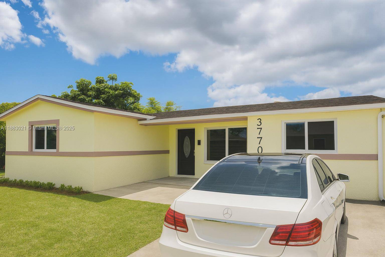 Welcome to this inviting single family home with no HOA and no restrictions.