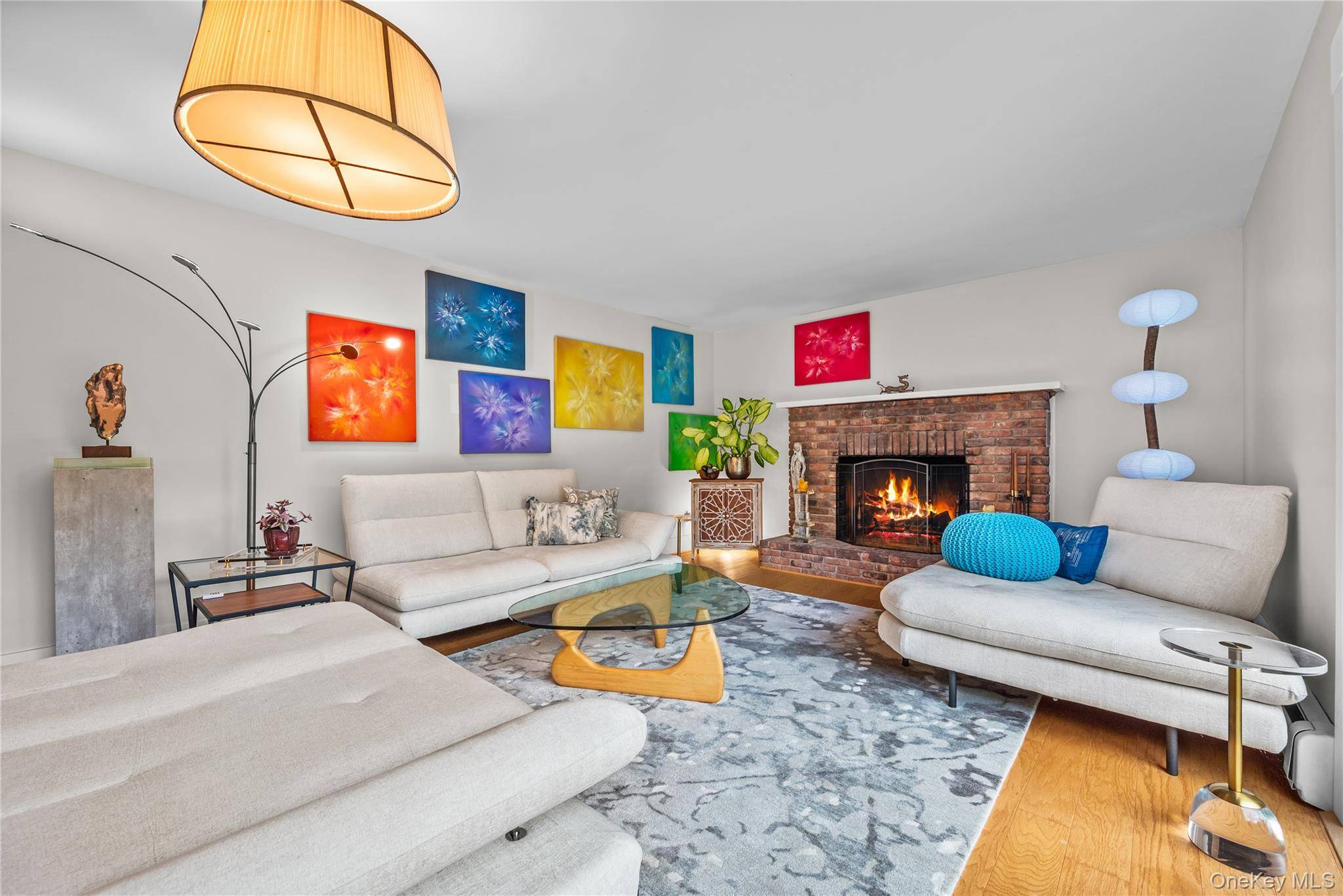 There is now a significant price change to this beautiful and spacious property !