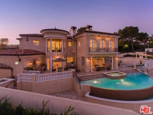 1142 CALLE VISTA DR Beverly Hills Post Office | B.H.P.O. LA
