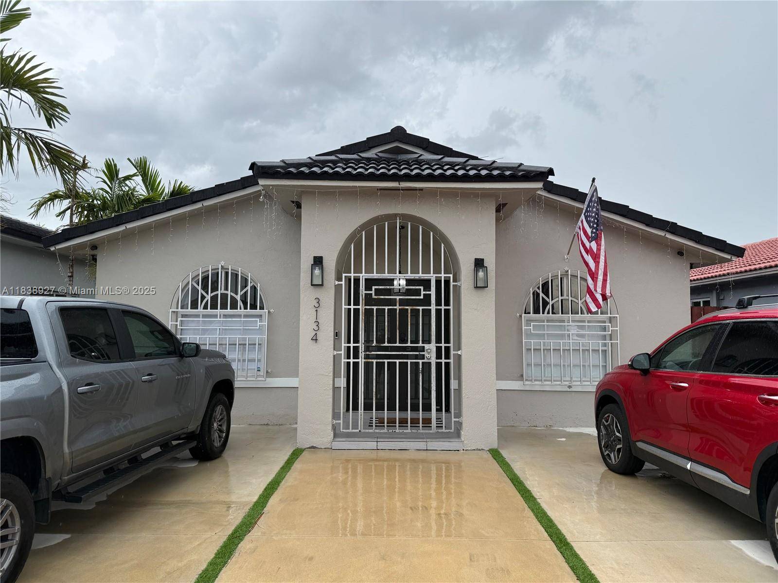 WELCOME TO THIS CHARMING SINGLE FAMILY IN THE WEST OF HIALEAH PROPERTY OFFERS A FUNTIONAL AND CONFORTABLE LAYOUT VERY SSPACIOUS 3 BEDROOMS AND 2 FULL BATHS REMODELED KITCHEN AND BATH ...