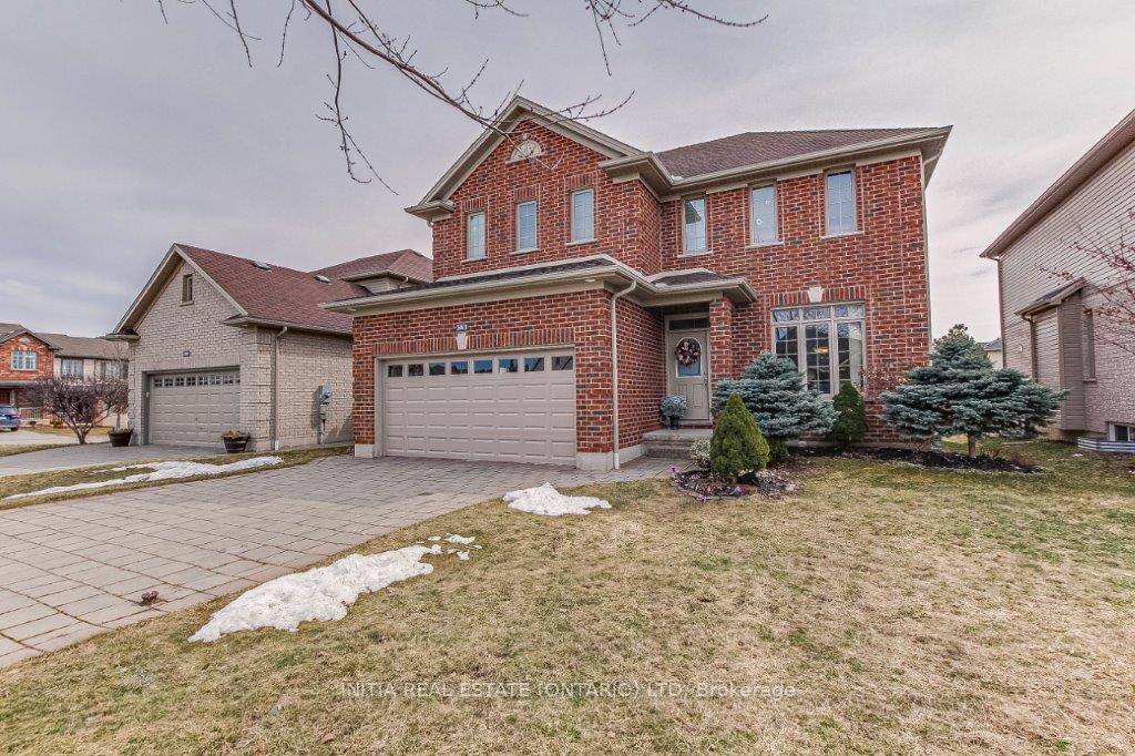 Stunning 2 storey 4 bedroom home in most desirable Uplands area with walking distance to Jack Chamber school.