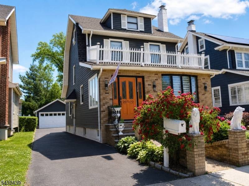 Welcome to 1019 Elmer Place, Hillside !