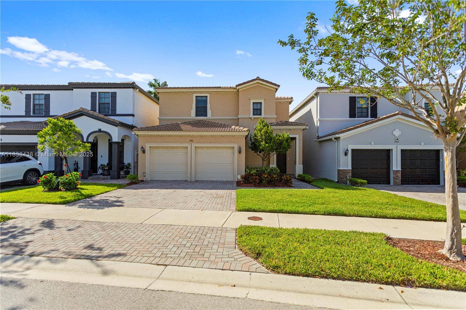 Discover this spectacular property in Aventura Isles, featuring 4 bedrooms and 2.