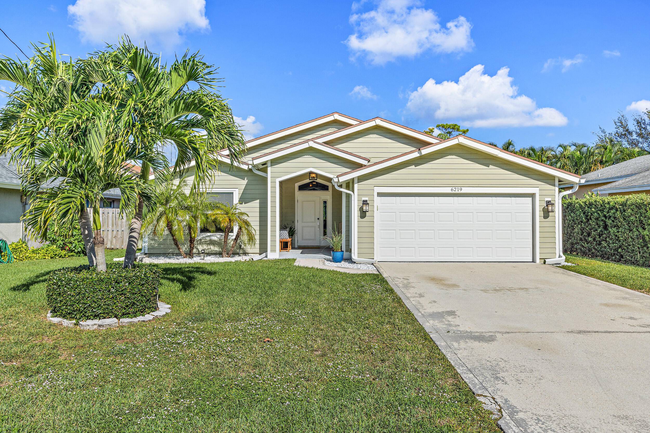 Will Lease this Beautifully Furnished Off Season Home week to week, month to month, or for a longer Off Season term.