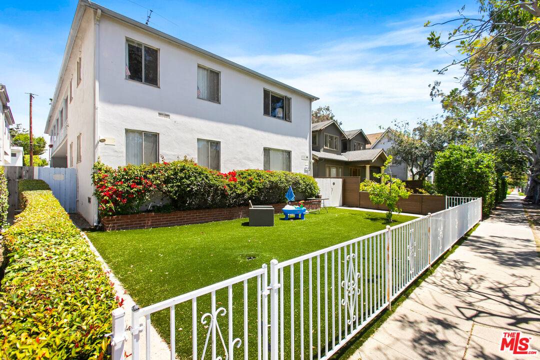 947   7th St 10BR Santa Monica La