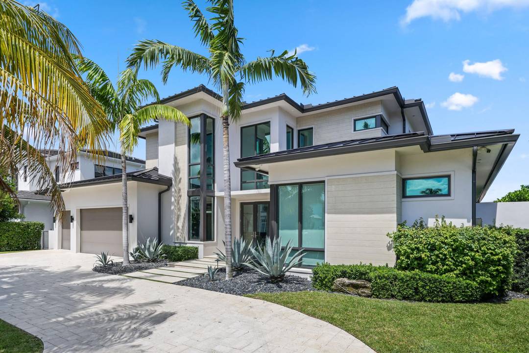 Welcome to your private waterfront oasis in the heart of Delray Beach.