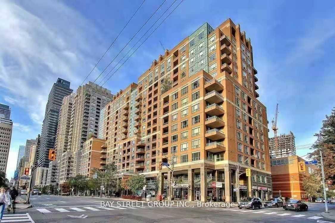 Opera Place, Twin Buildings, Elegant Lobby With 24 Hour Concierge, Walk To Y.