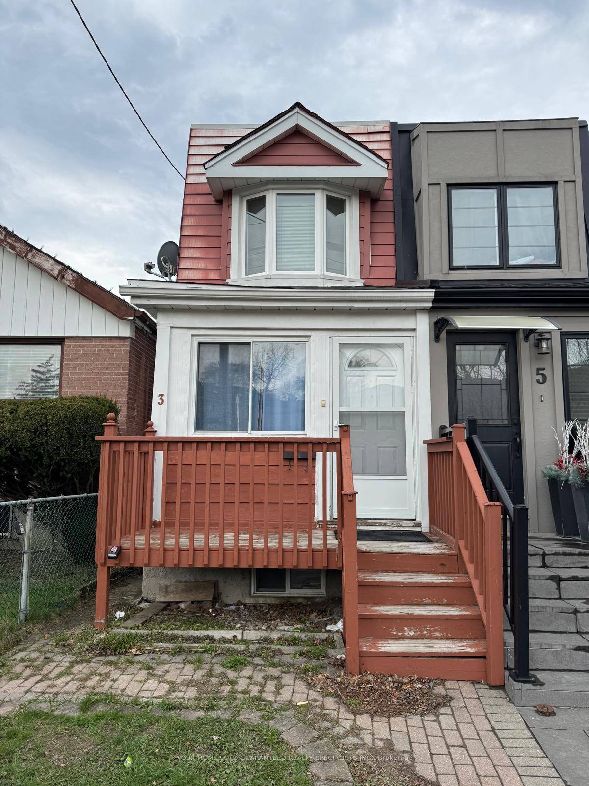 Beautiful and spacious 2 bedroom, 1.