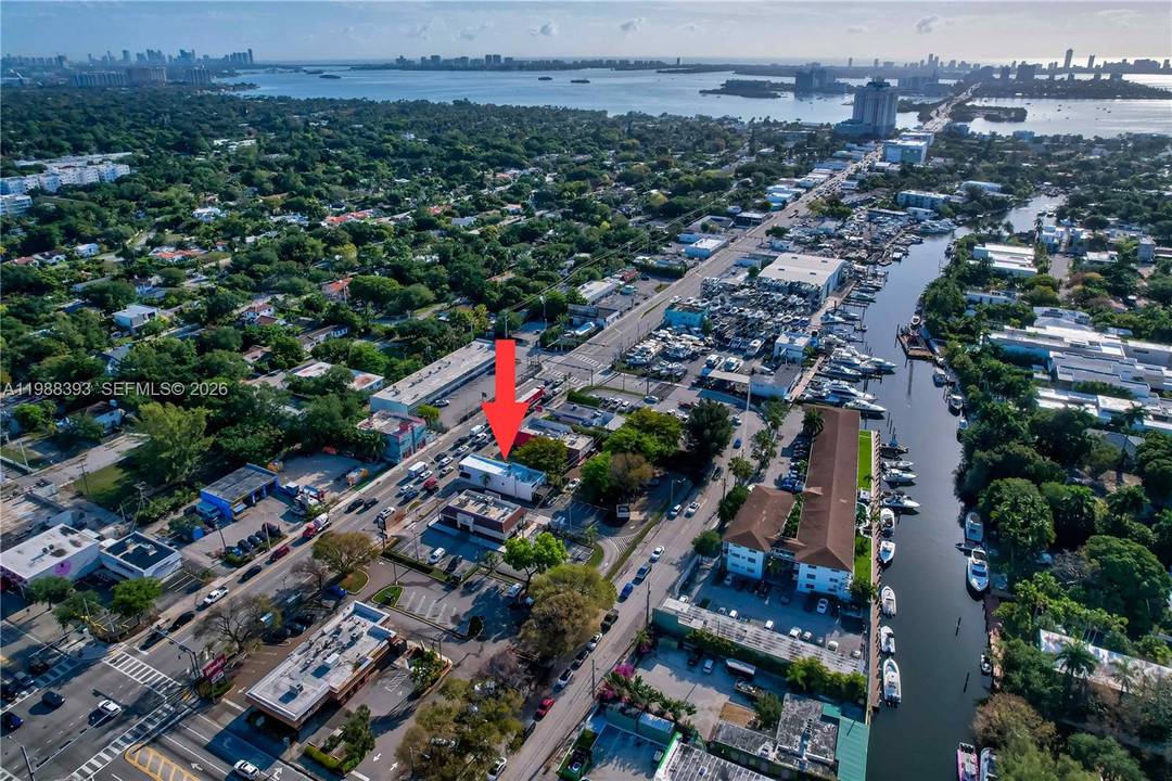 Currently operating as an Indian restaurant, this free standing building is fully built out with grease trap, hood, walk in cooler amp ; gas is ready for immediate occupancy with ...