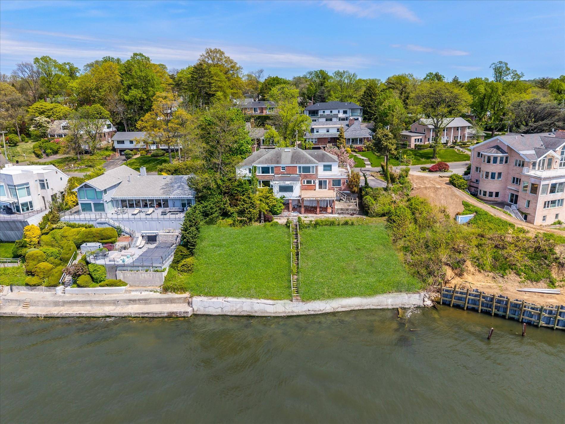 WATER ! WATER ! WATER ! Build your dream home.