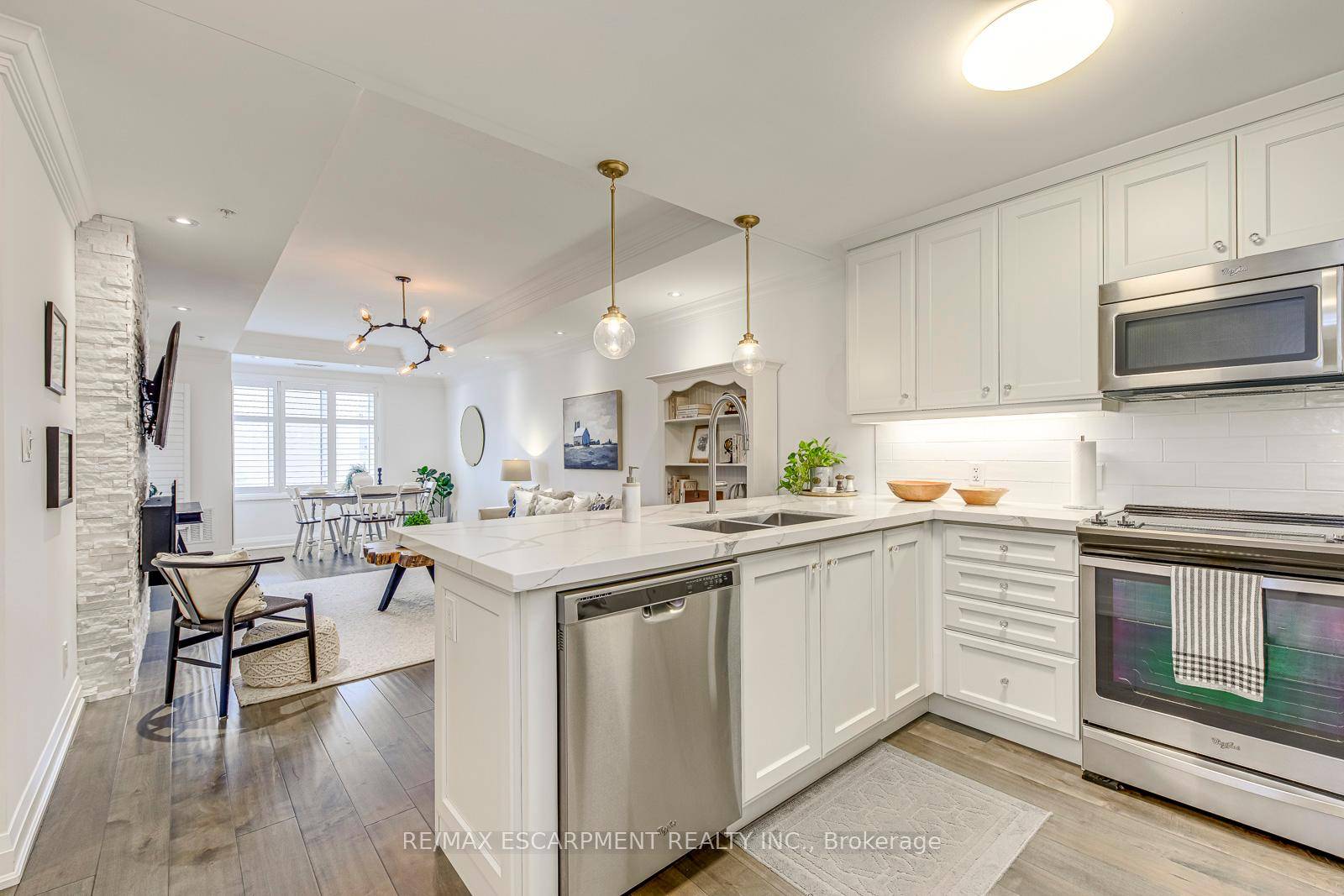 Stunning 2 bed, 2 bath suite in the heart of Kerr Village.