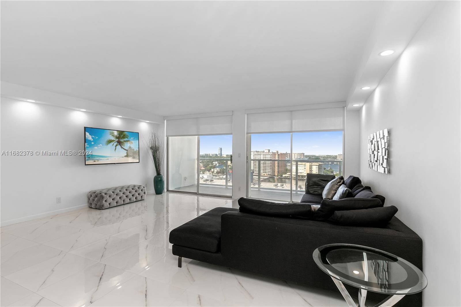 Discover ultimate oceanfront living !