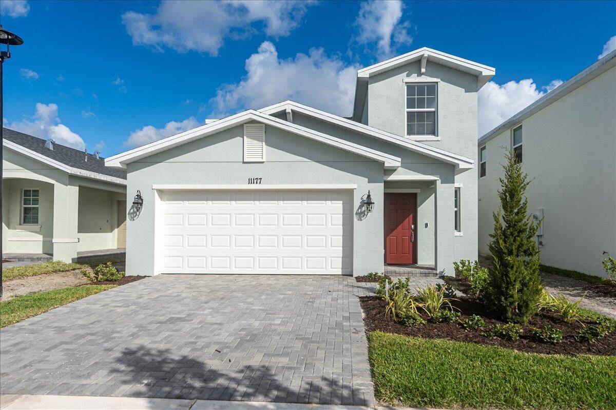 Newly constructed 5 Bedroom Home in Gated Community !