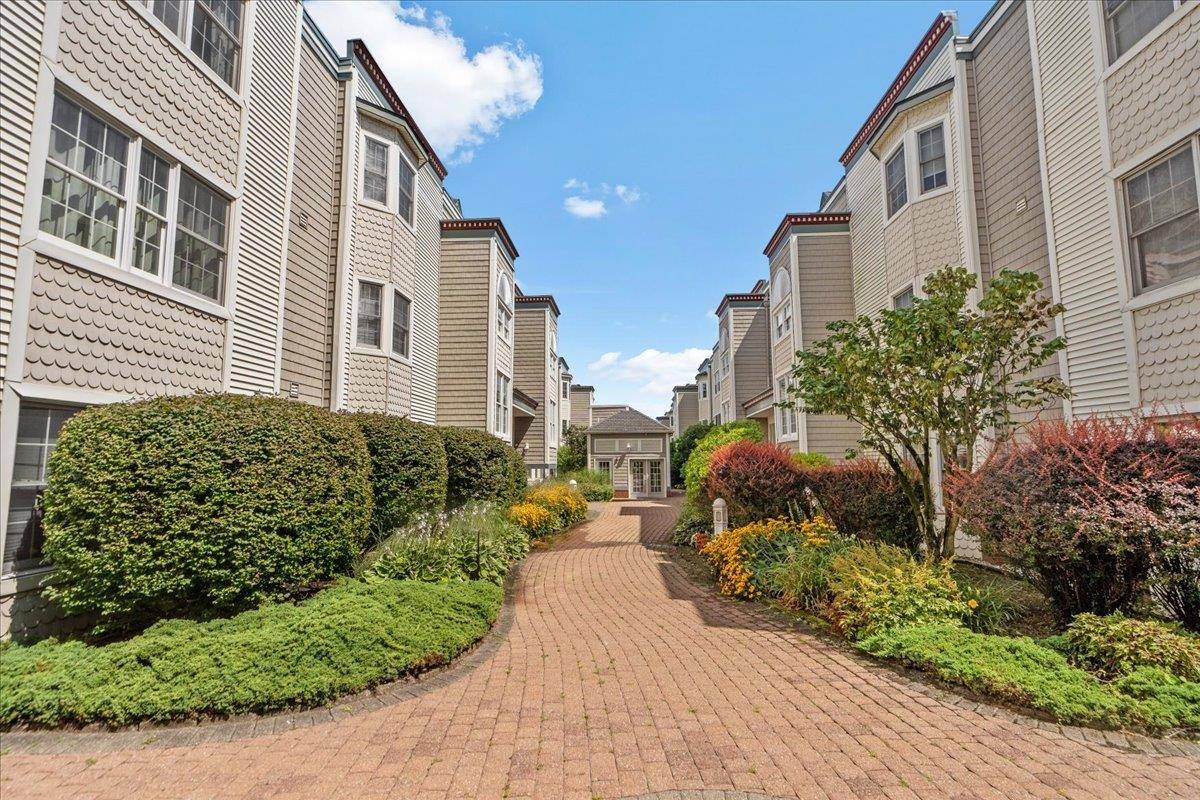 221 THE PROMENADE Condo New Jersey