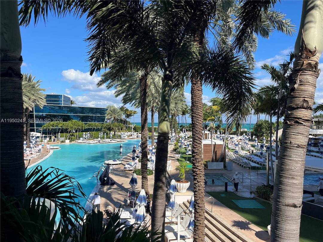 620 SF junior suite at Fontainebleau III generating income with flexible rental potential beyond the hotel program subject to guidelines.