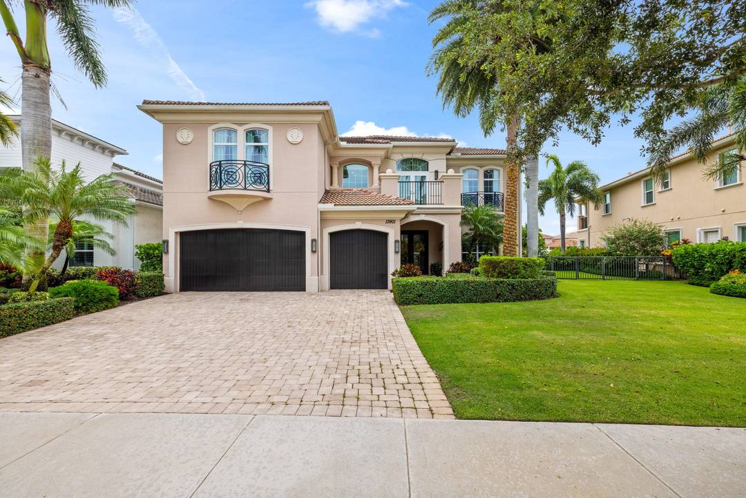Where Luxury Meets Coastal Living Waterfront Estate in Frenchman's HarborLive the lifestyle you've always dreamed of in one of Jupiter's most exclusive gated communities Frenchman's Harbor, where luxury, privacy, and ...