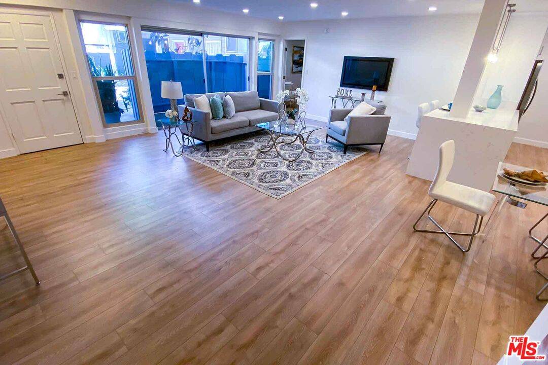 2021 California Ave 2BR Santa Monica La