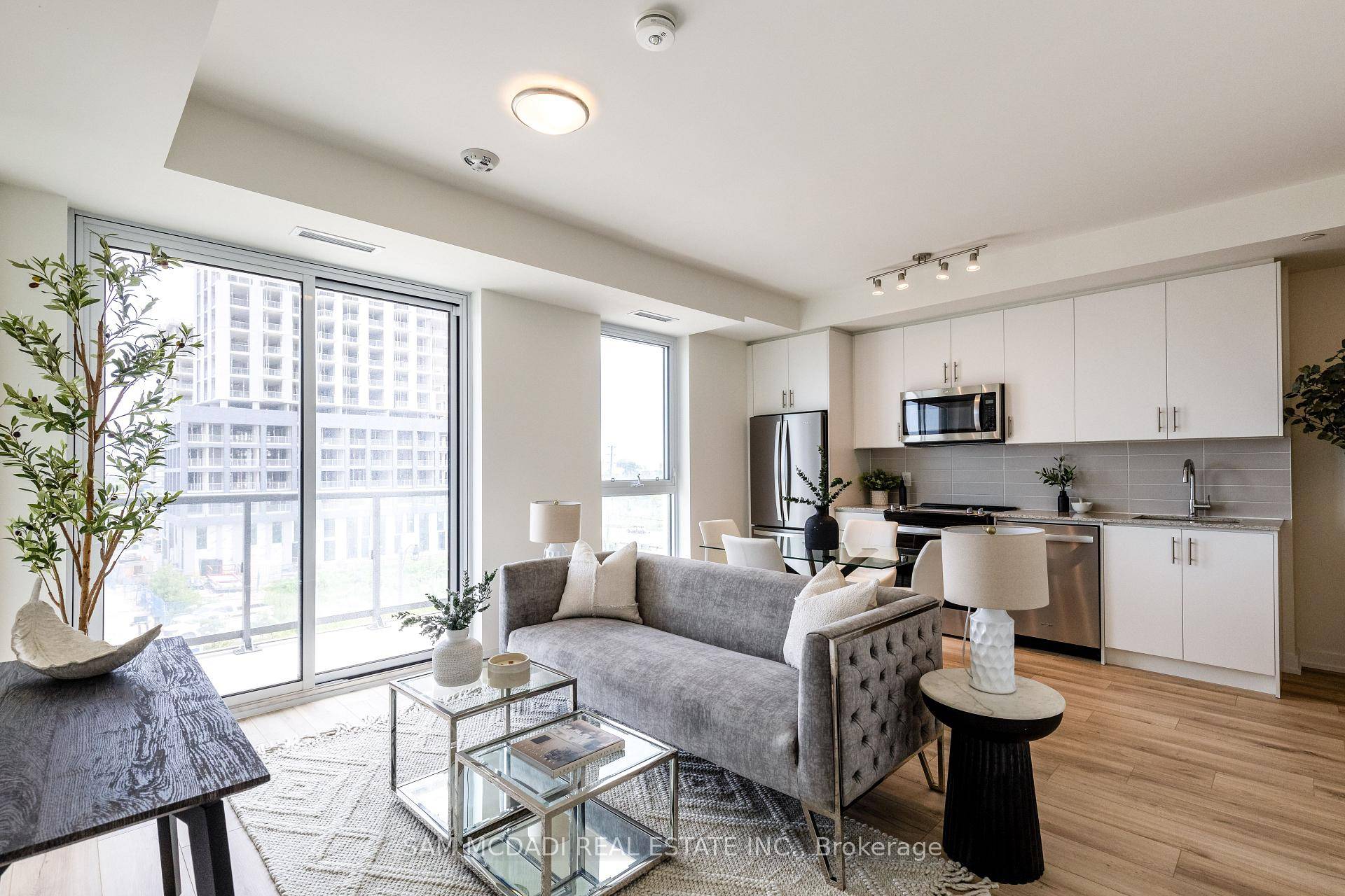 Great opportunity ! ! ! Experience unparalleled luxury in a 2 bedroom, 2 bathroom Corner suite, redefining sophistication with 889 square feet of meticulously designed luxury condo.