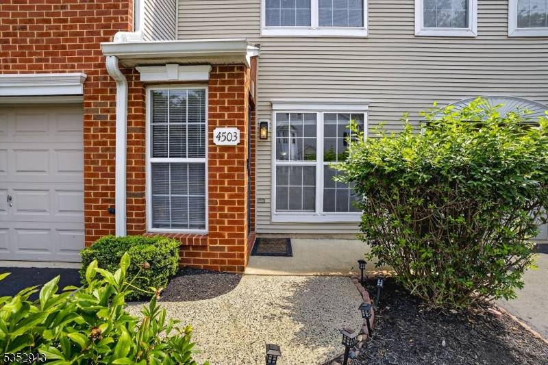 Highest and Best Due by Mon Aug 18th 5pm onlyLOCATION !