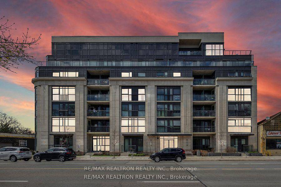 Welcome to Suite 307 at the Upper Beach Club a boutique luxury residence with only 42 suites !