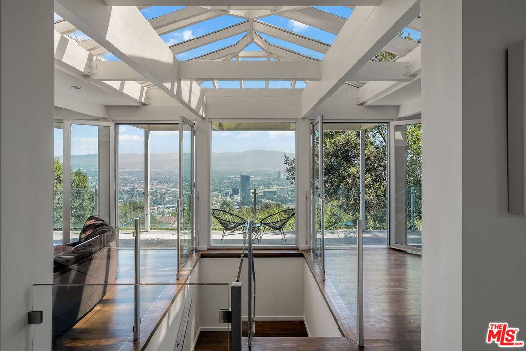 7819   Torreyson Dr 4BR Hollywood Hills East La