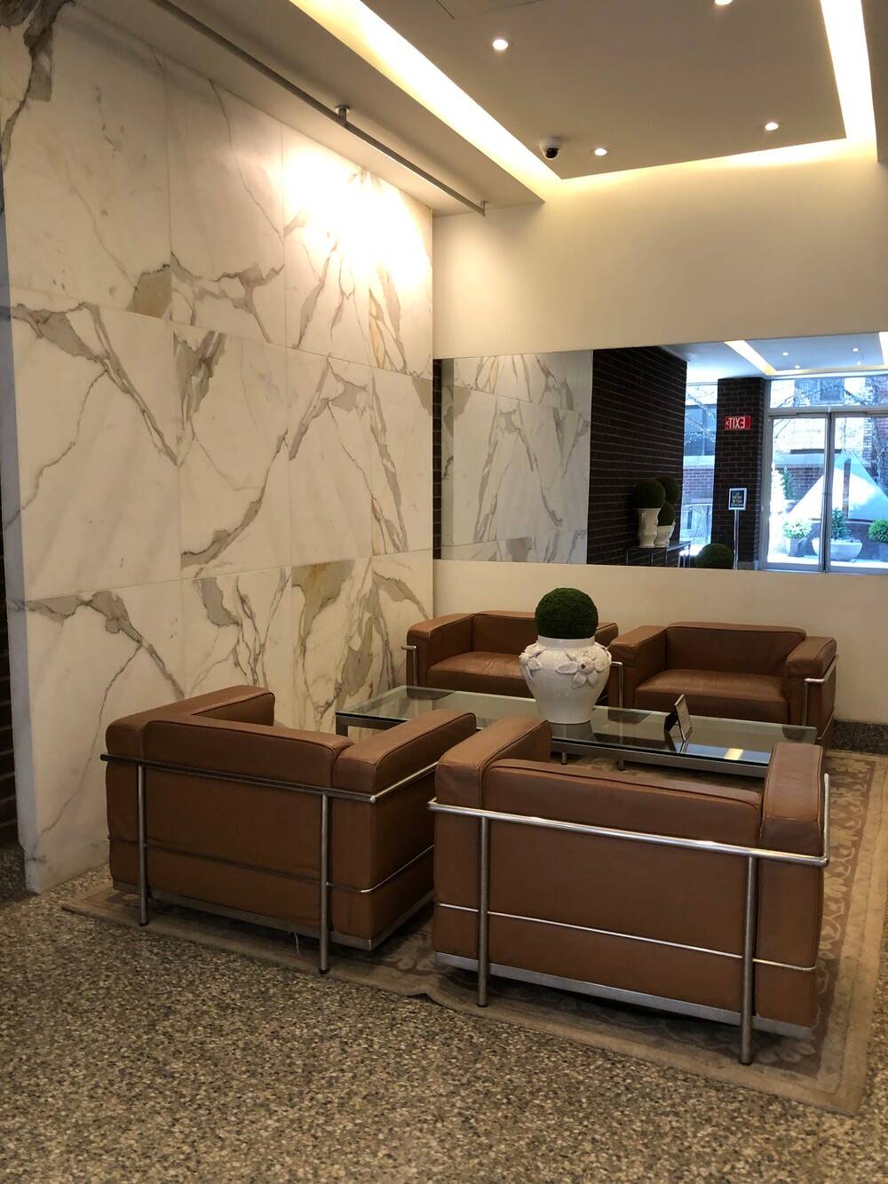 Spacious high floor 3BR 1.