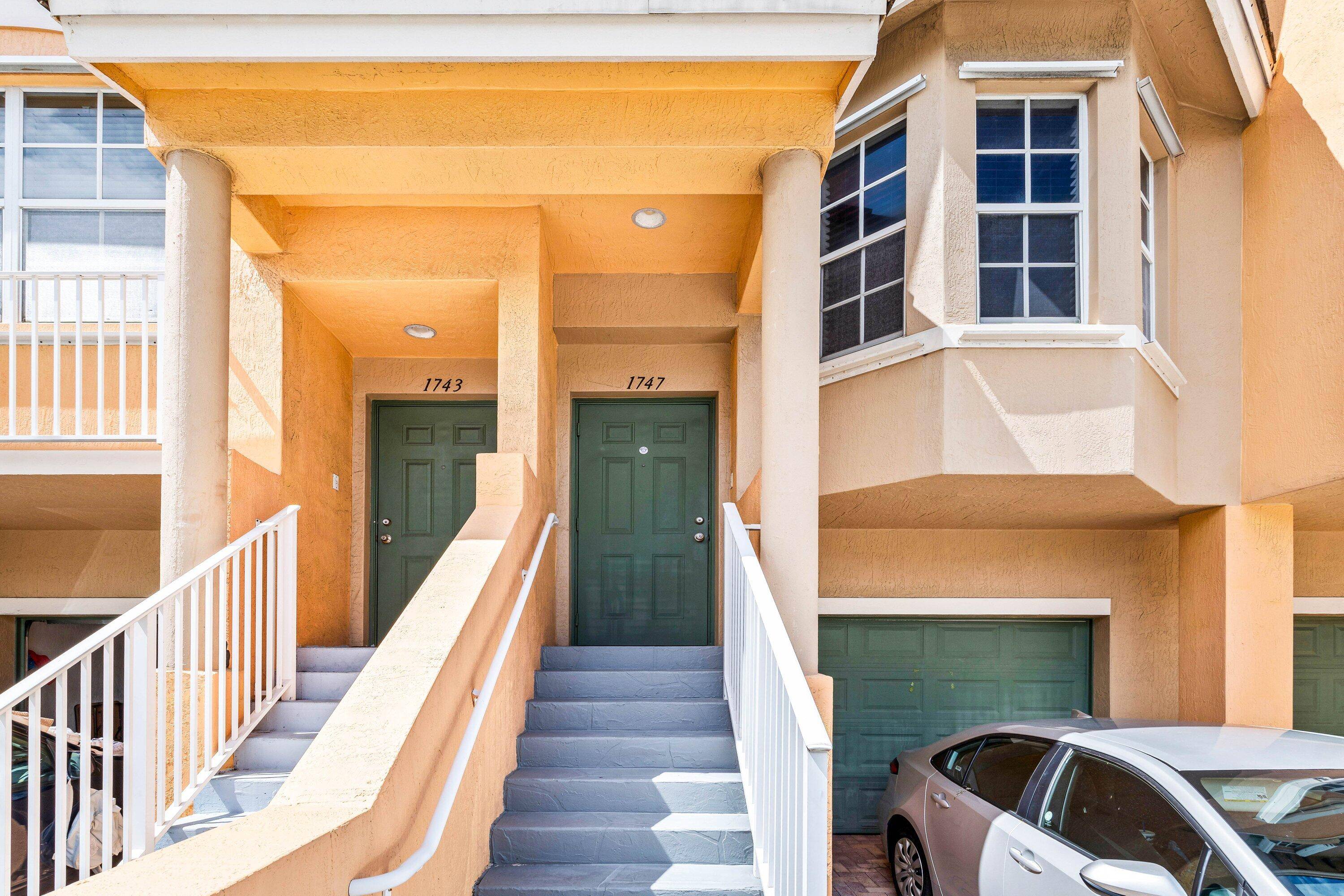 THIS IS A STUNING 3 BEDROOMS AND 3 BATHS CONDO WITH 1 CAR GARAGE OFFERS VERSATILE LIVING IN BOYNTON BEACH.