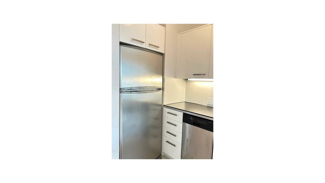 Open City, Sunrise and River views for miles !