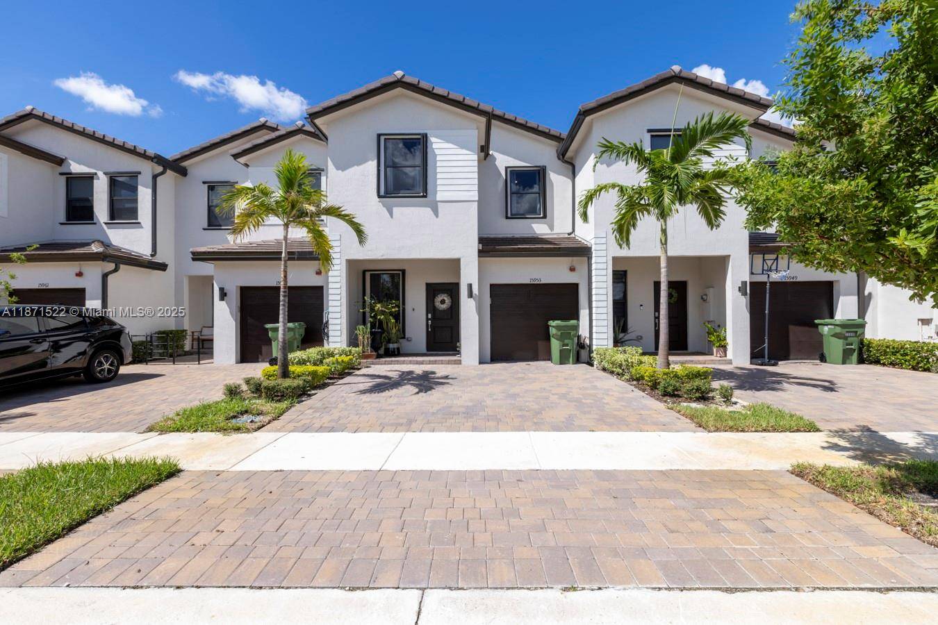 SELLER MOTIVATED. Modern 3BR 2.