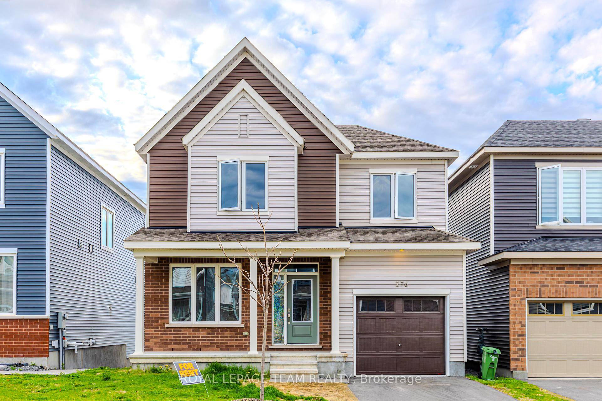 Welcome to this beautiful home in the heart of Barrhaven !