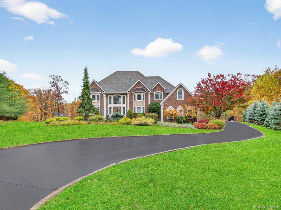 Welcome to 15 Beaver Pond Court in Stony Point a stately 5, 000 sq ft Colonial set at the end of a private cul de sac with serene Hudson Valley ...