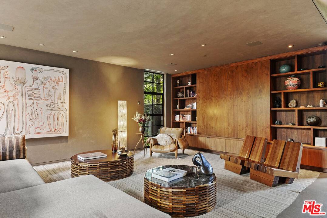 634 Milwood Ave 4BR Marina Del Rey La
