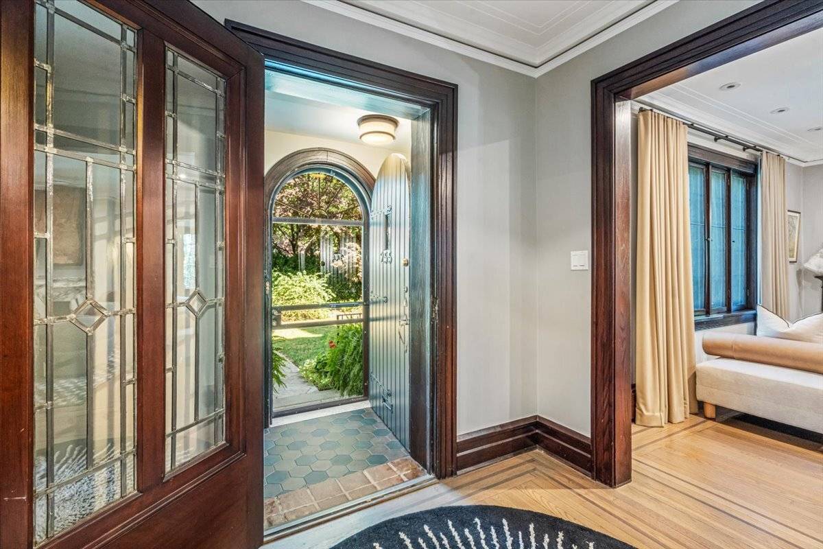 Stunning Designer home in Forest Hills Gardens featured on HGTV !