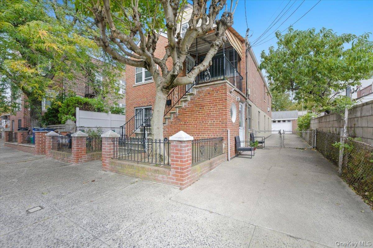 Just Listed ! 2708 Seymour Avenue All Brick Detached Multi Family Home Welcome to this beautifully maintained all brick detached multi family home located on a quiet residential block in ...