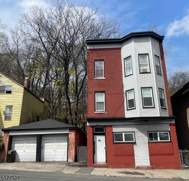Looking for an excellent investment opportunity or a home with rental income potential ?