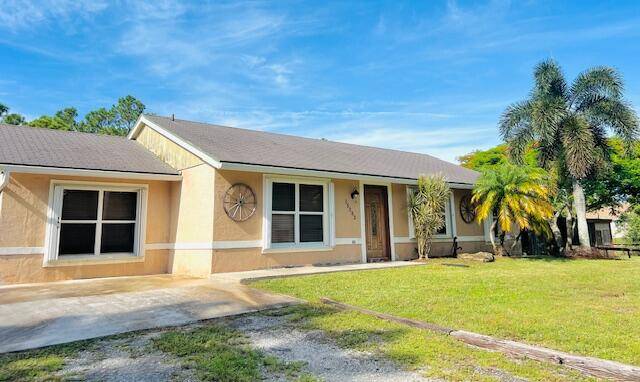 4 Bed, 2 Bath Home with Pond on Quiet Dead End StreetThis 4 bedroom, 2 bathroom home sits at the end of a peaceful dead end street, making it privacy ...