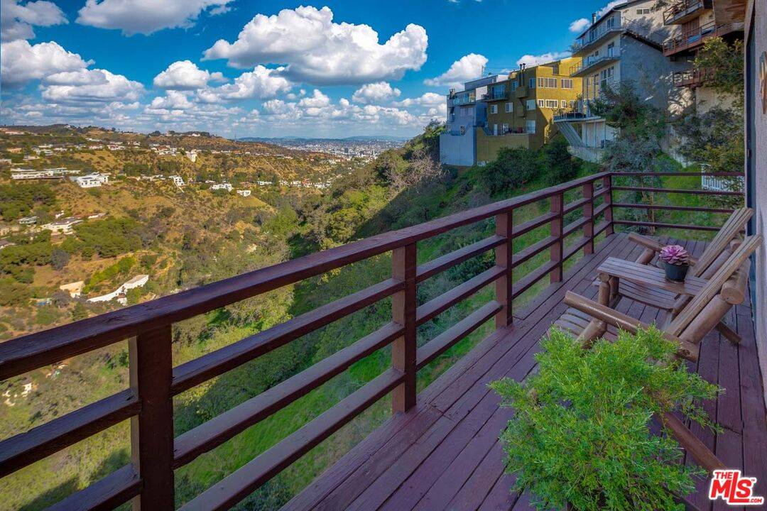 2154   Beech Knoll Rd 6BR Hollywood Hills East La