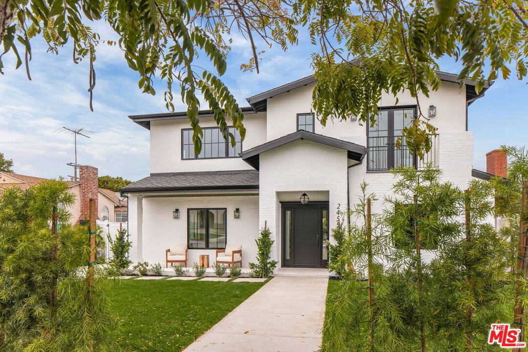 2455   23rd St 6.0 Santa Monica LA