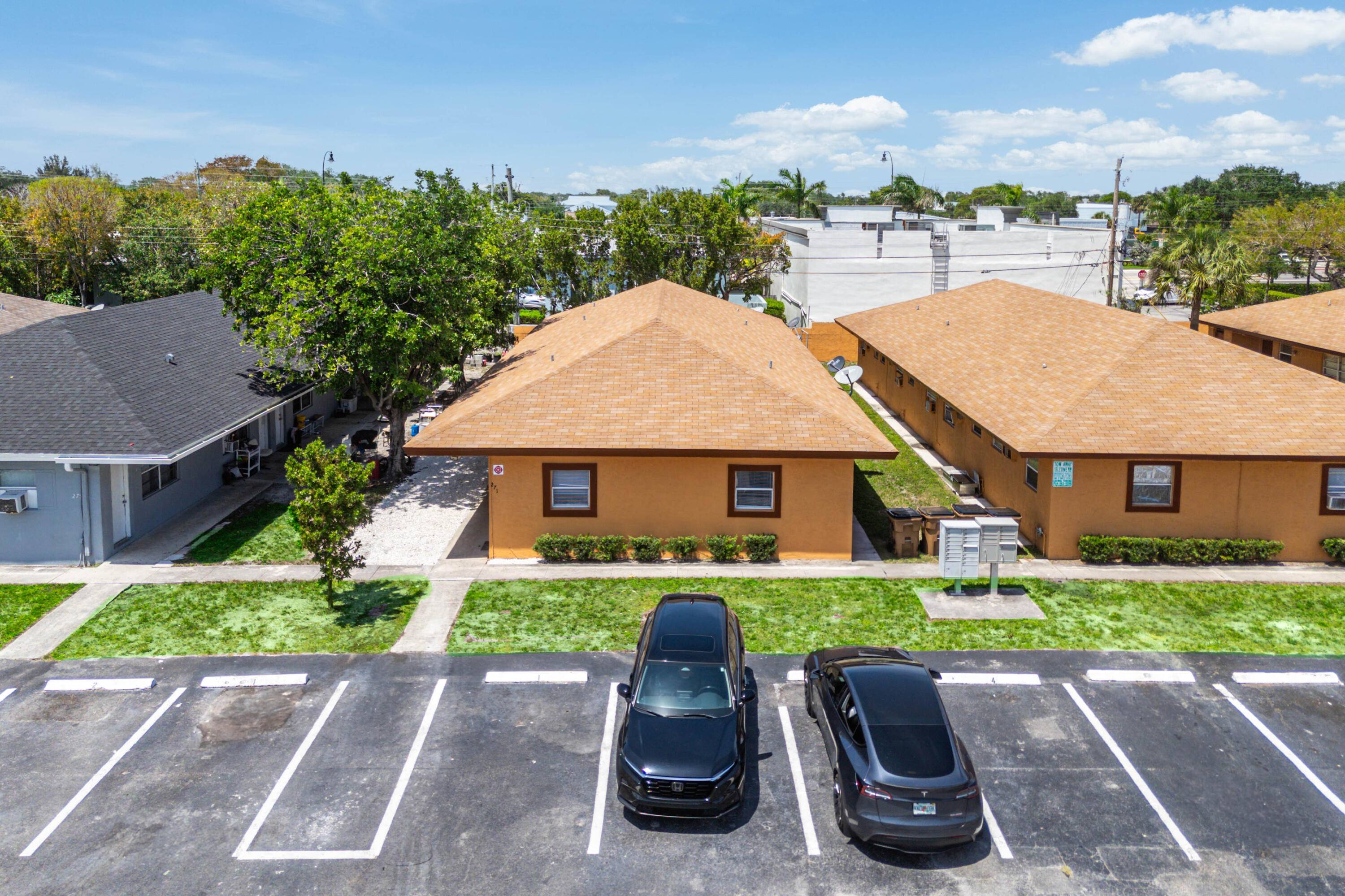 Unlock the potential of this prime multifamily investment One, 4 unit buildings located just east of I 95 in the heart of Deerfield Beach.