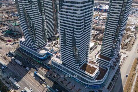 Welcome to this Gorgeous One Bedroom Den Condo 2 Wash for Lease located in the heart of Vaughan, steps away from the Vaughan Metropolitan Centre.